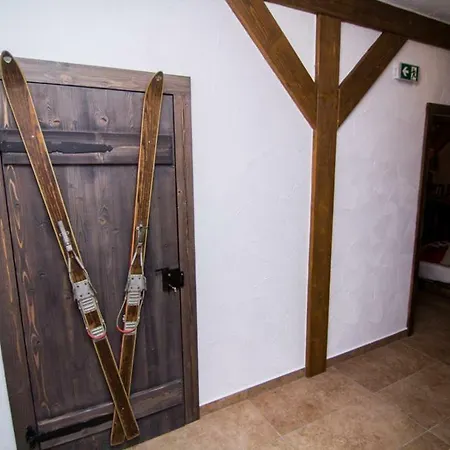 Amadehaus Pensionat 4*