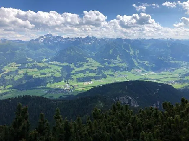 Amadehaus Guest house