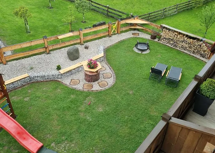 Amadehaus Guest house 4*