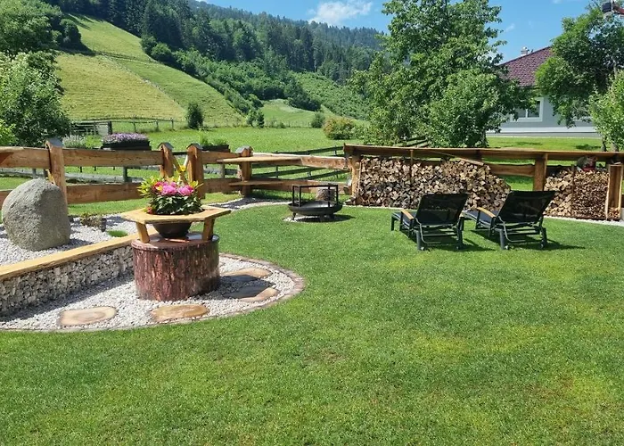 Amadehaus Guest house Pruggern