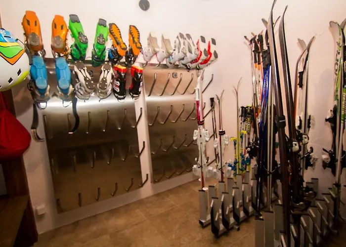 Pensión Amadehaus 4*