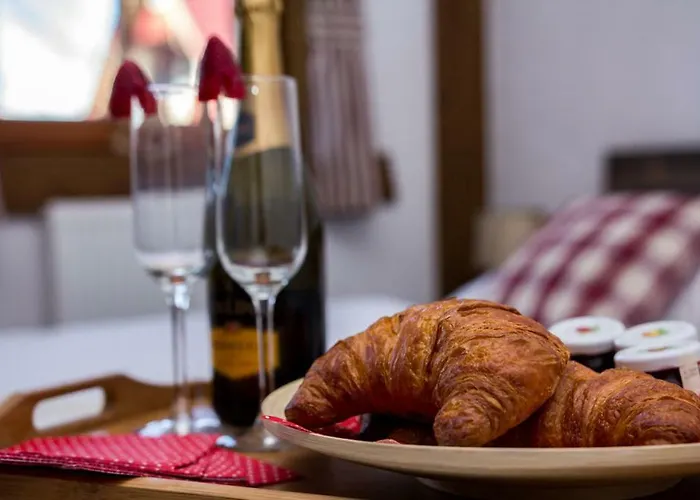 Amadehaus Guest house 4*