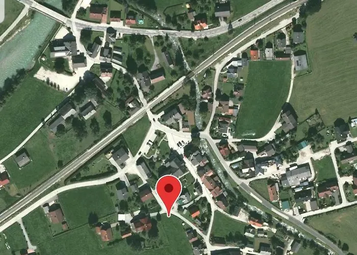 Amadehaus Pensión 4*